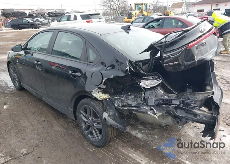 2021 Kia Forte Gt-Line z USA, uszkodzony, nr VIN 3KPF34AD4ME315116